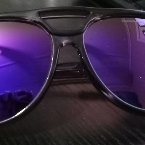 NWOT Fashion UV400 Polarized Sunglasses - Picture 4 of 4